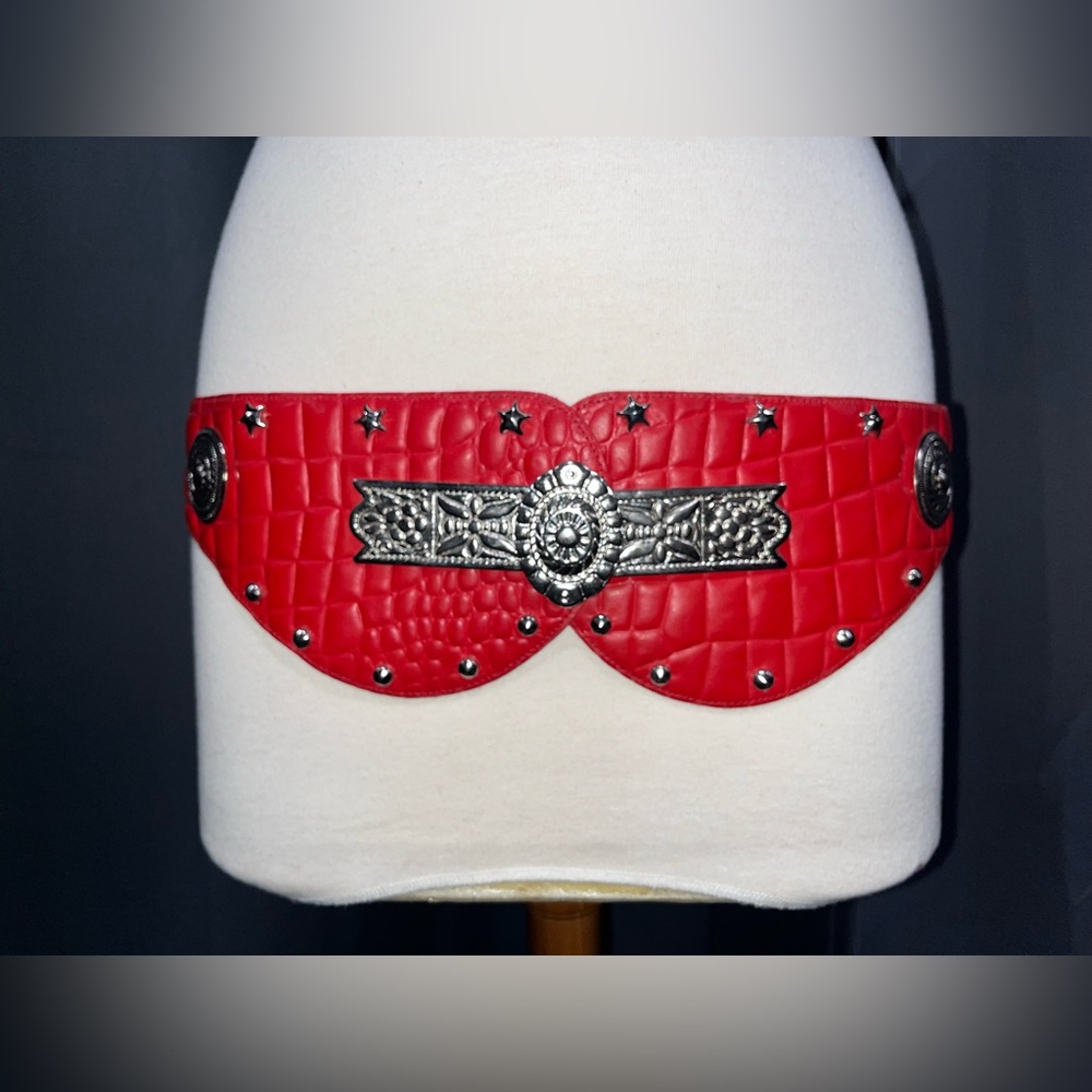 Genuine Leather Costume Belt.